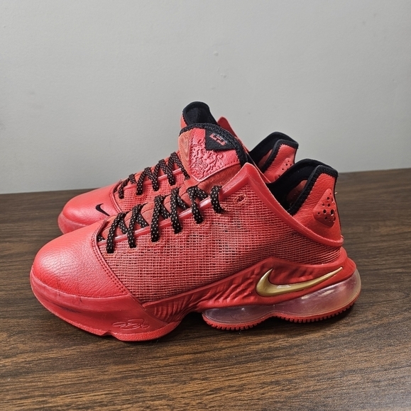 Nike Lebron XIX Low Lt Crimson/White-Black (DO9829 600) Men's Size 10 - Picture 1 of 8